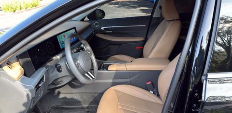 Hyundai Sonata Hybrid 2025