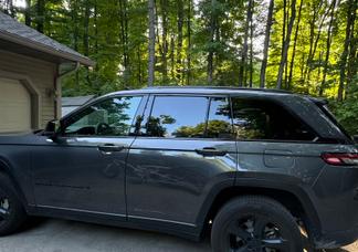 Jeep Grand Cherokee car