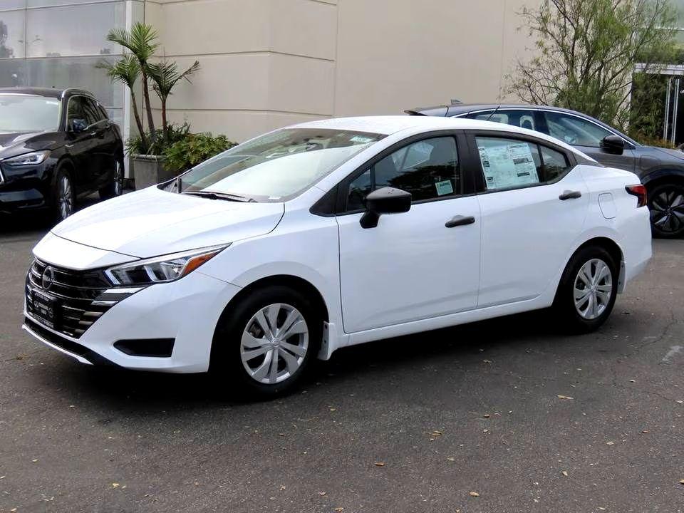 Nissan Versa 2023 in Newport Beach, CA