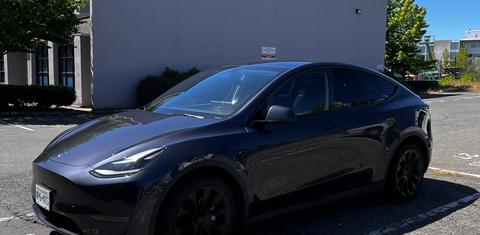 Tesla Model Y 2024