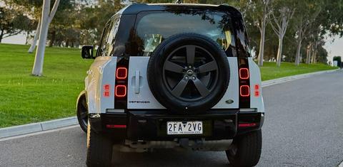 Land Rover DEFENDER 2023