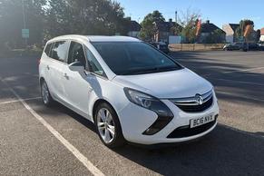 Vauxhall Zafira Tourer 2016 in Harrow