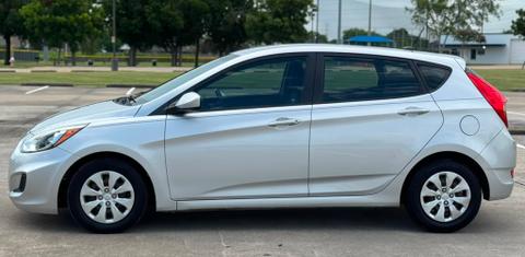 Hyundai Accent 2015