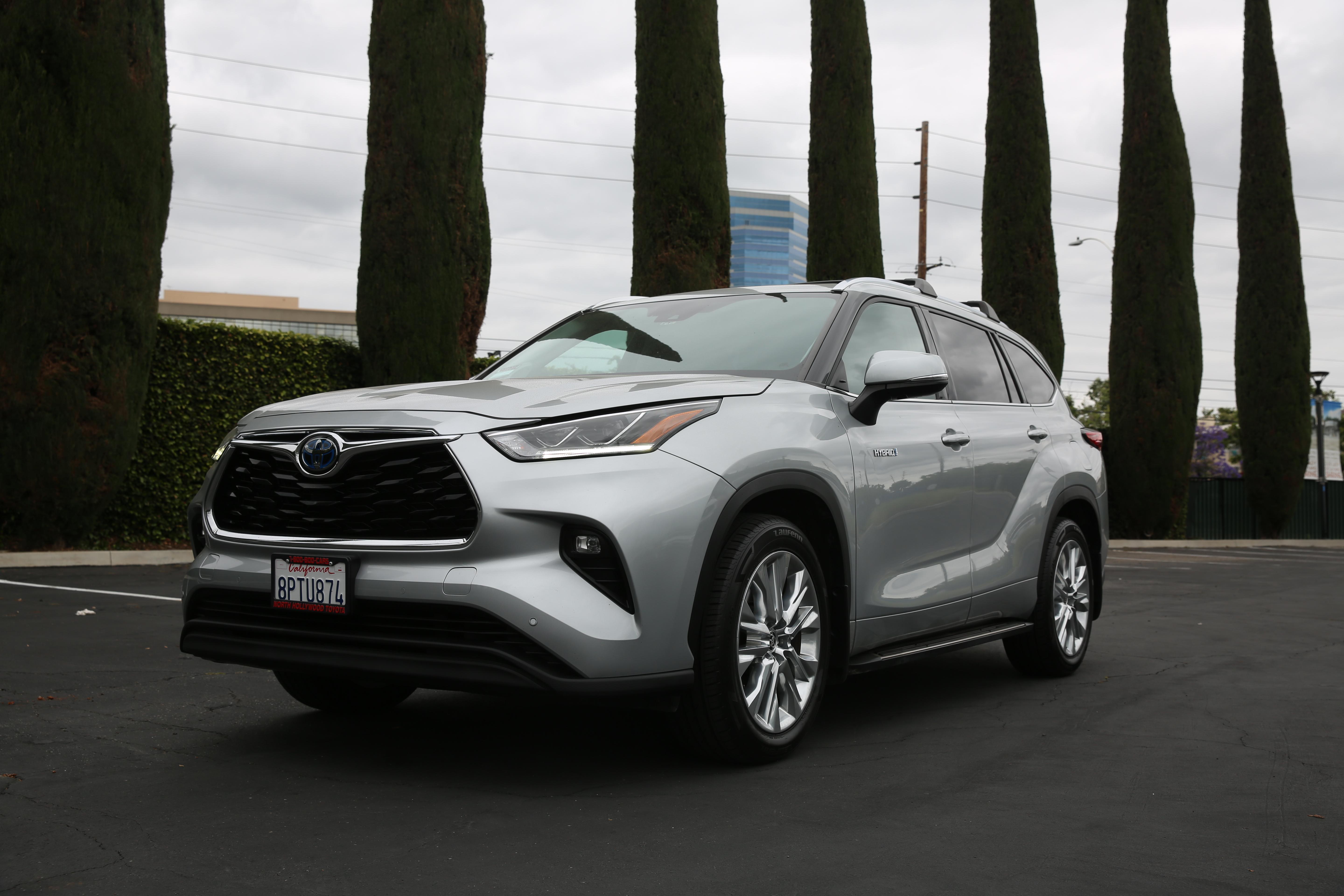 Toyota Highlander Hybrid 2020 in Garden Grove, CA