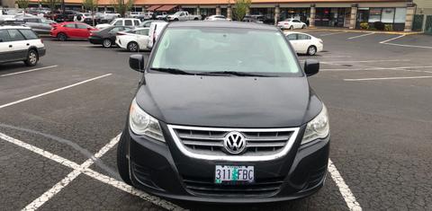 Volkswagen Routan 2011