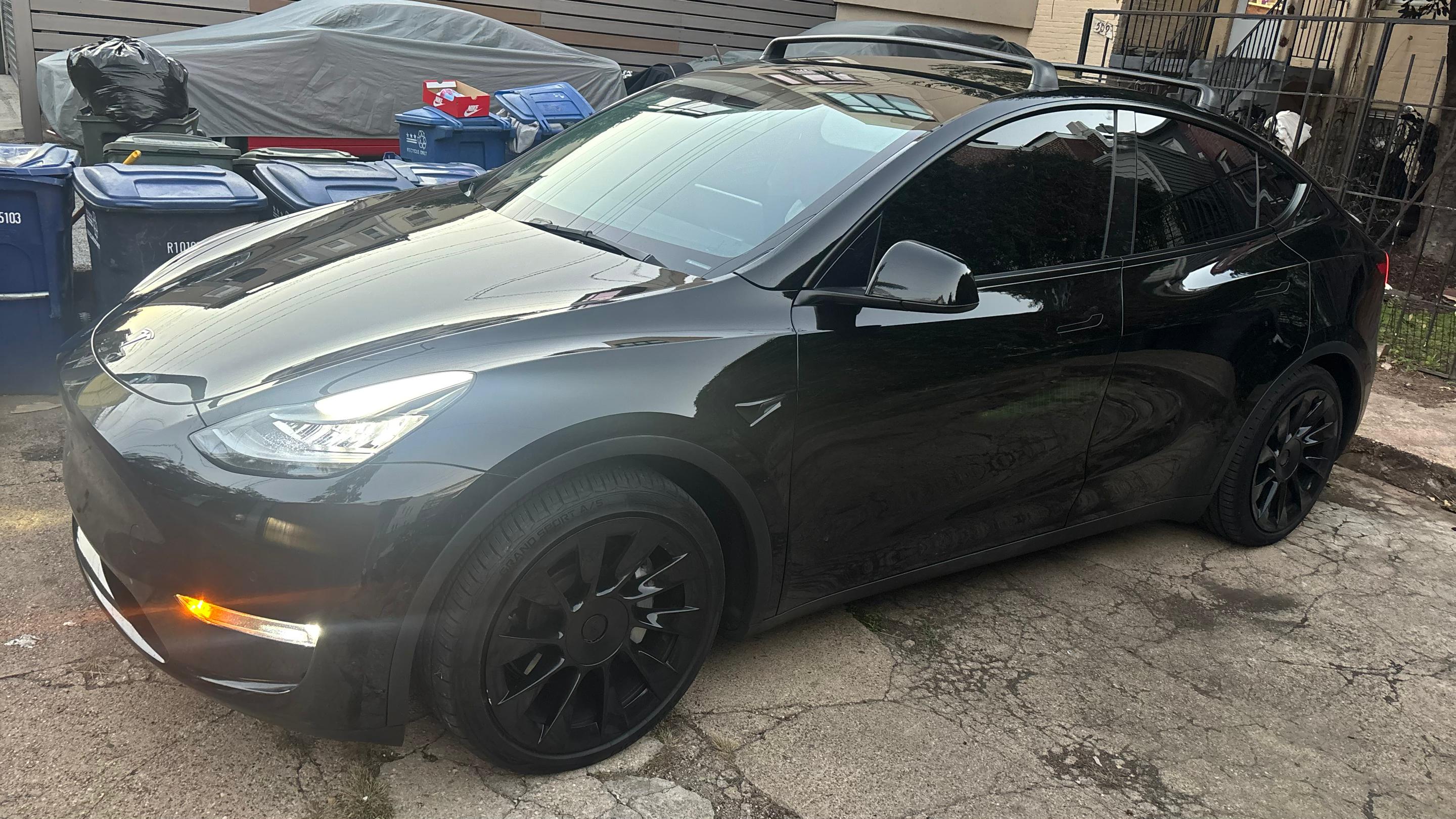Tesla Model Y 2021 in Washington, DC