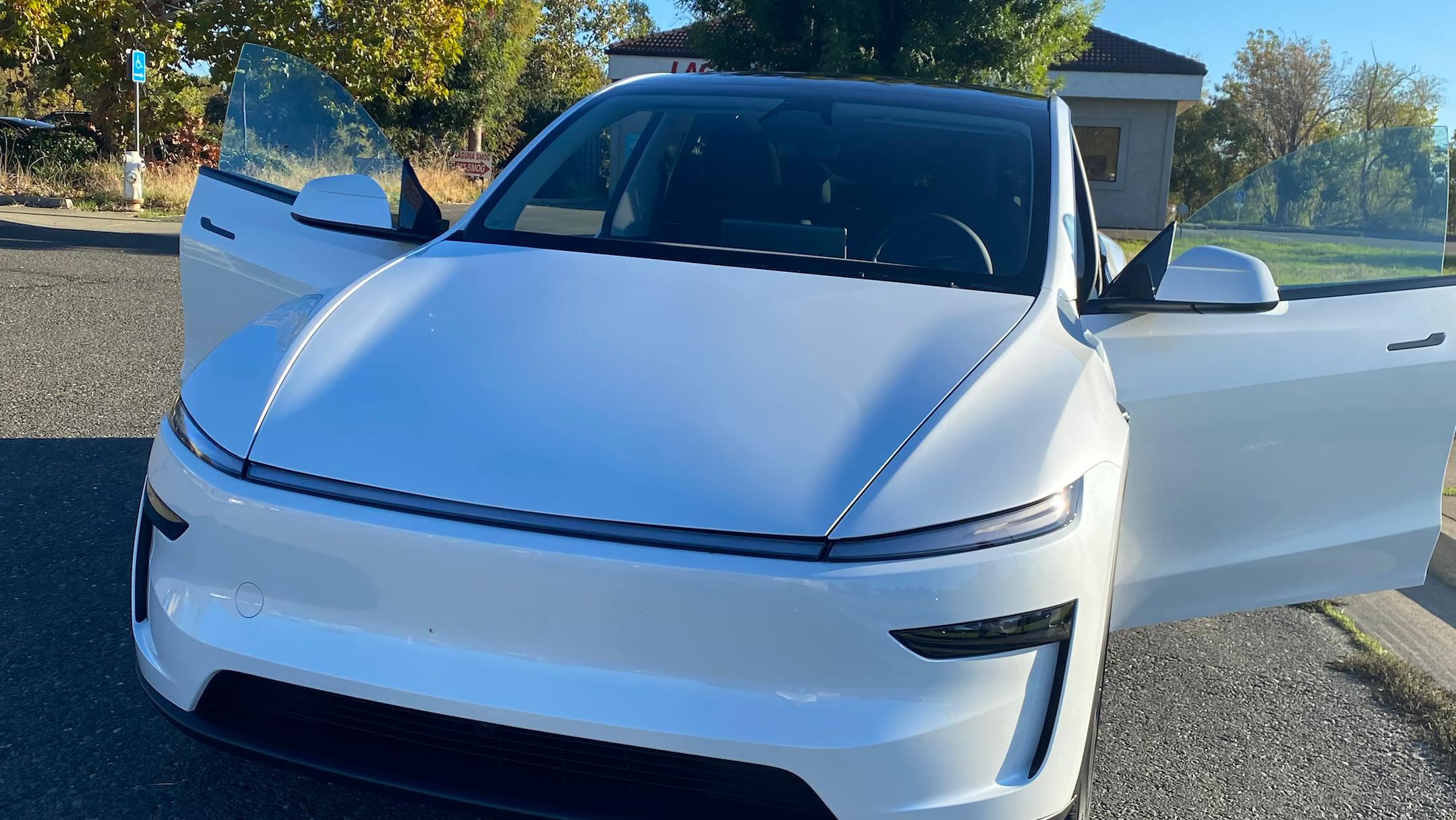 Tesla Model Y 2026 in Elk Grove, CA