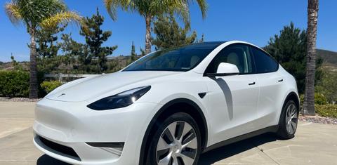 Tesla Model Y 2023
