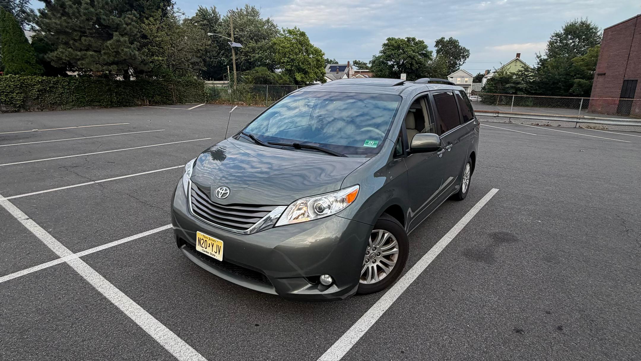 Toyota Sienna 2014 in Belleville, NJ