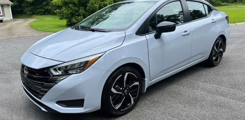 Nissan Versa 2024