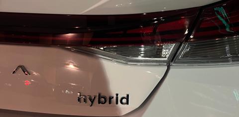 Hyundai Elantra Hybrid 2023