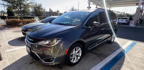 Chrysler Pacifica 2017