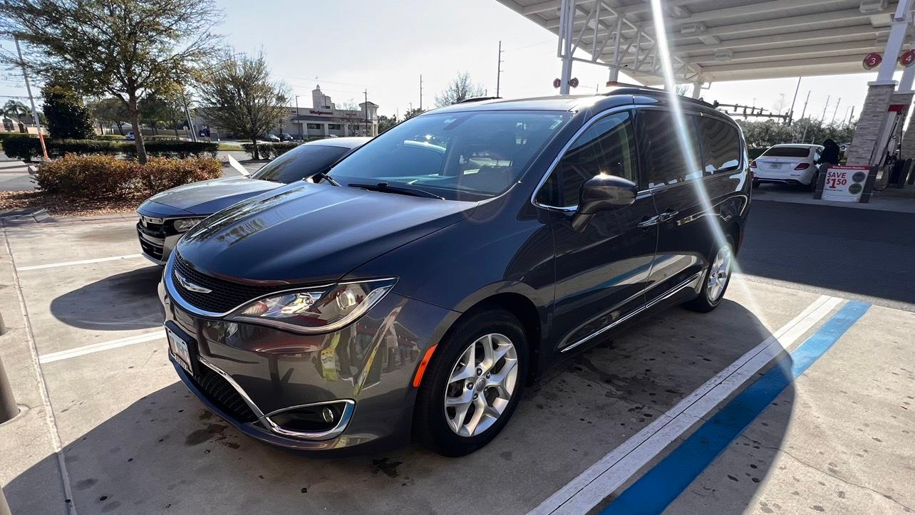 Chrysler Pacifica 2017 in Wheaton, IL