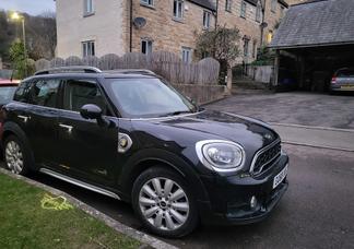 Mini Countryman car