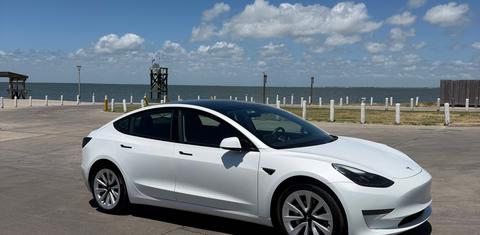 Tesla Model 3 2022