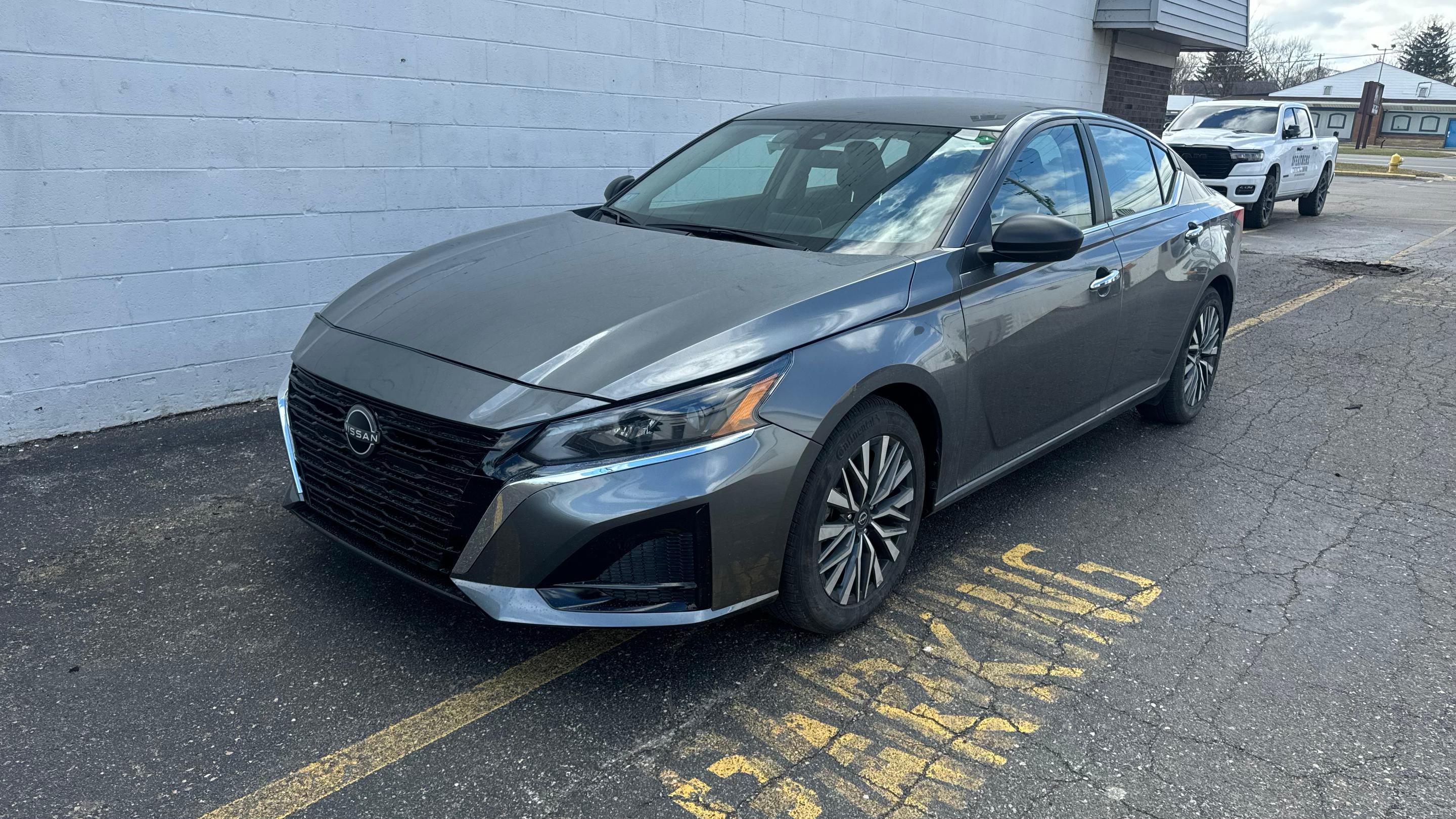 Nissan Altima 2025 in New Baltimore, MI