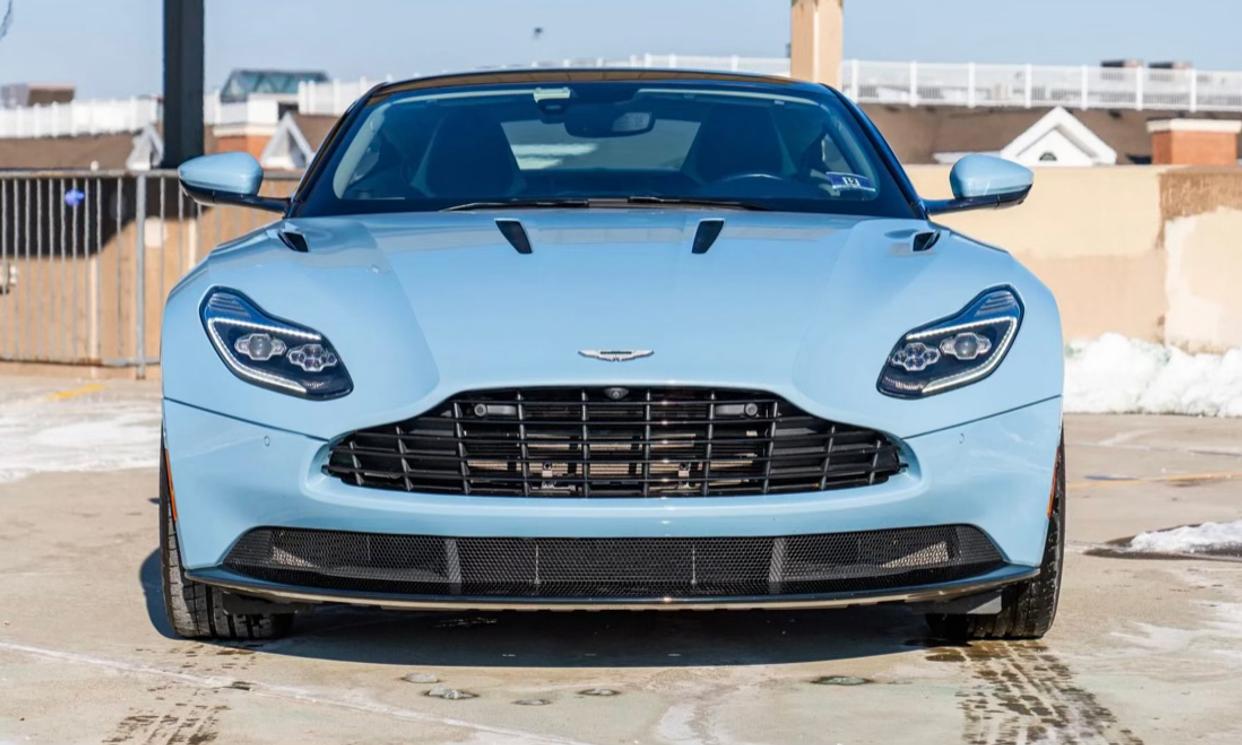 Aston Martin DB11 2017 Launch Edition