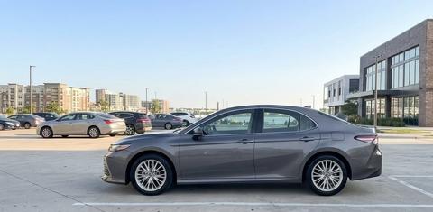 Toyota Camry 2021