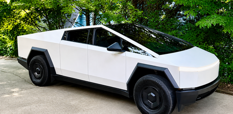 Tesla Cybertruck 2026