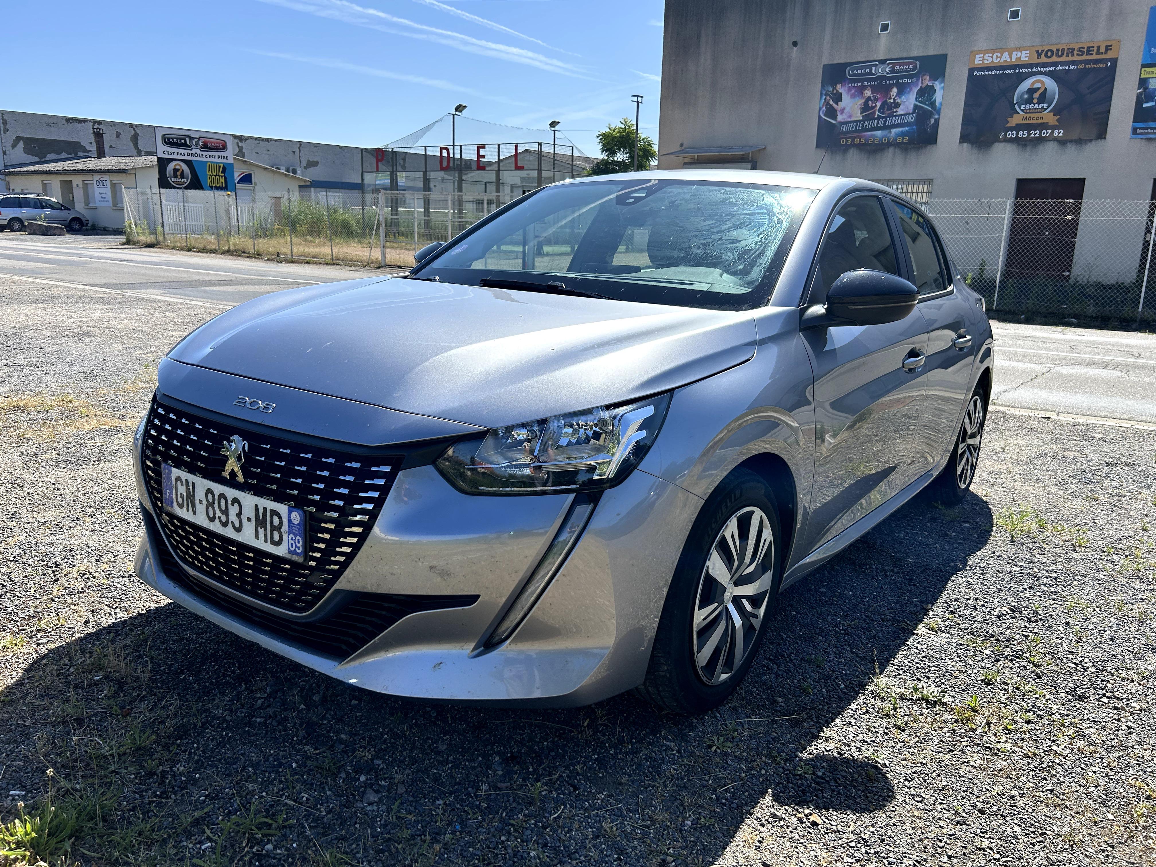 Peugeot 208 2023 à Mâcon