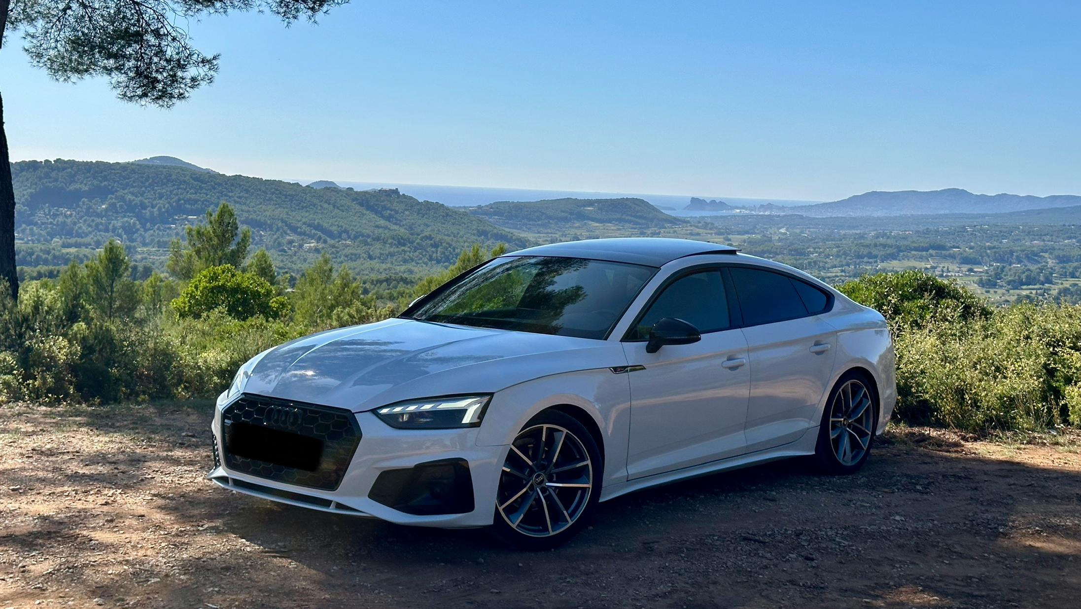 Audi A5 SPORTBACK 2022 à Le Beausset