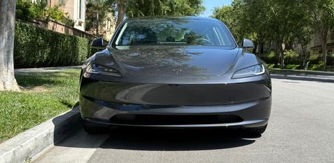 Tesla Model 3 2024