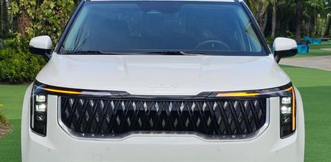 Kia Carnival Hybrid 2026