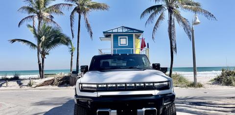 GMC HUMMER EV 2026