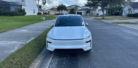 Tesla Model Y 2026