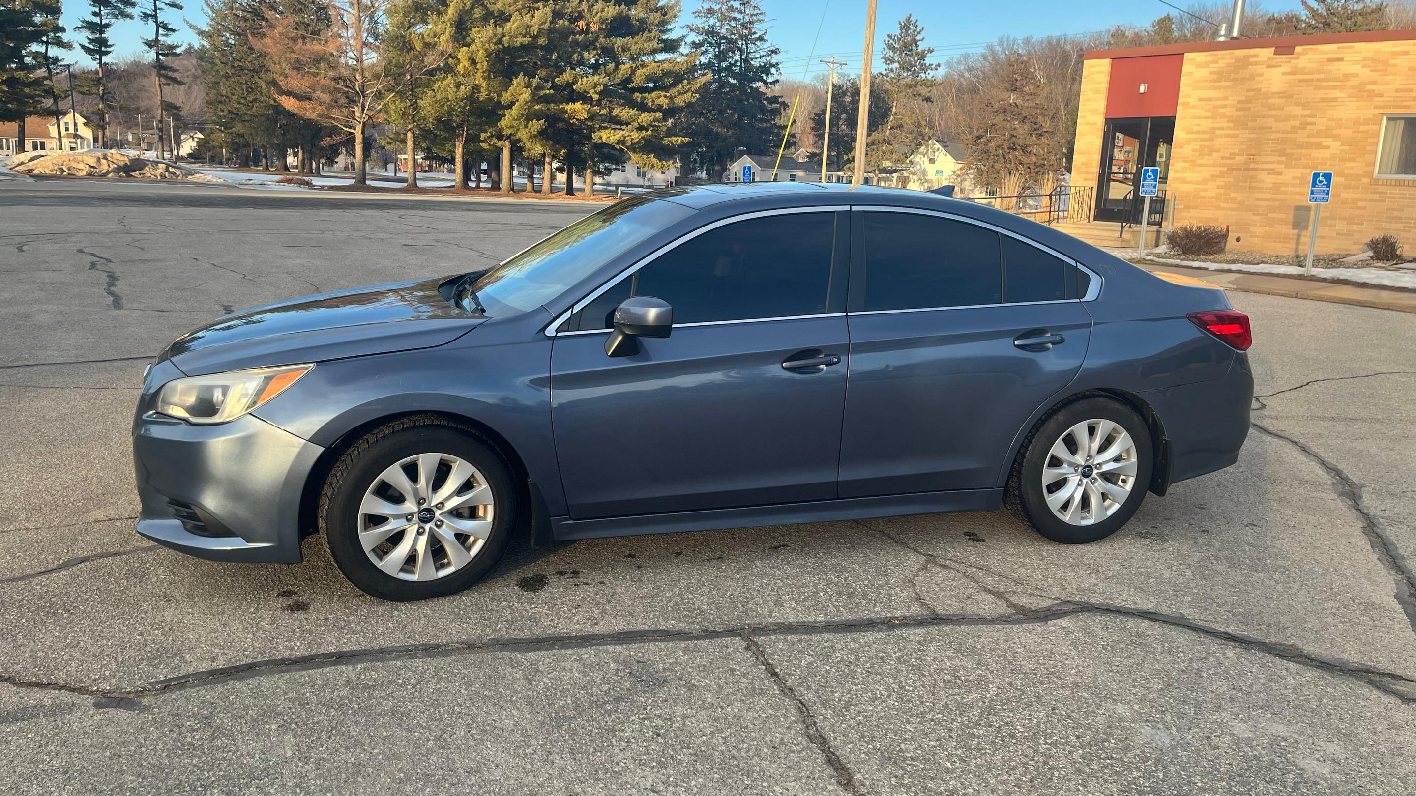 Subaru Legacy 2016 in Oronoco, MN