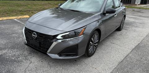 Nissan Altima 2025