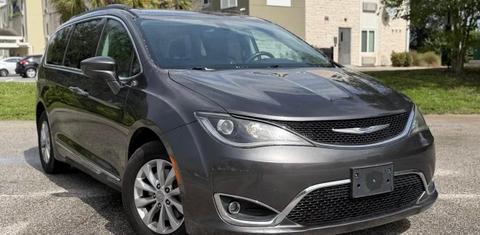Chrysler Pacifica 2017