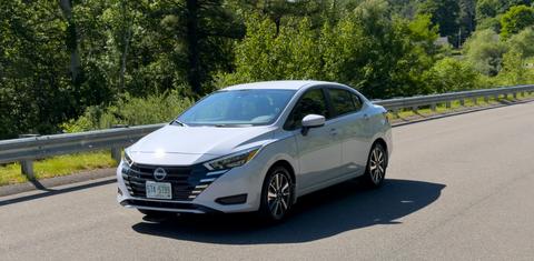 Nissan Versa 2025