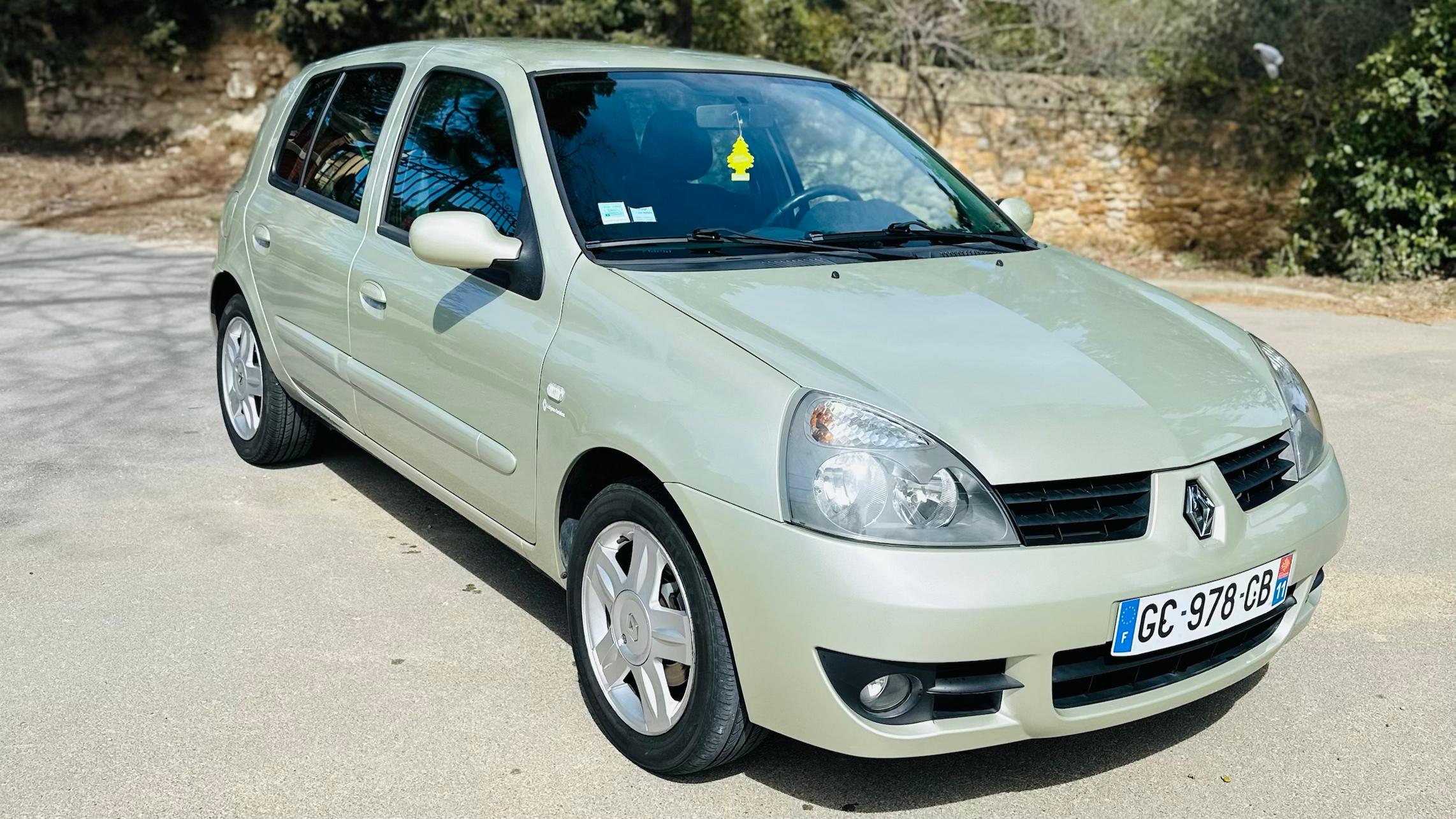 Renault CLIO II 2008 à Narbonne