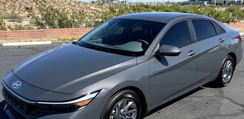 Hyundai Elantra 2024