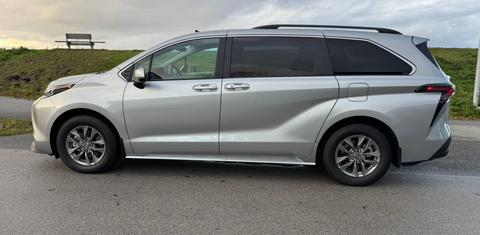 Toyota Sienna 2024