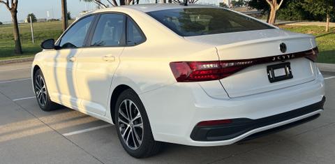 Volkswagen Jetta 2025