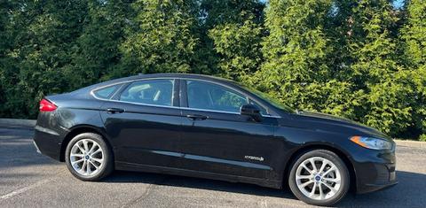 Ford Fusion Hybrid 2019