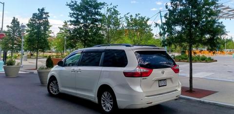 Toyota Sienna 2016