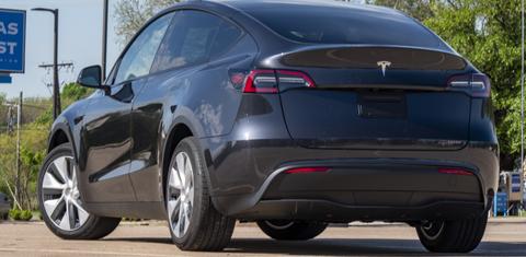 Tesla Model Y 2024