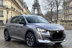Peugeot 208 2023 à Fontenay-sous-Bois