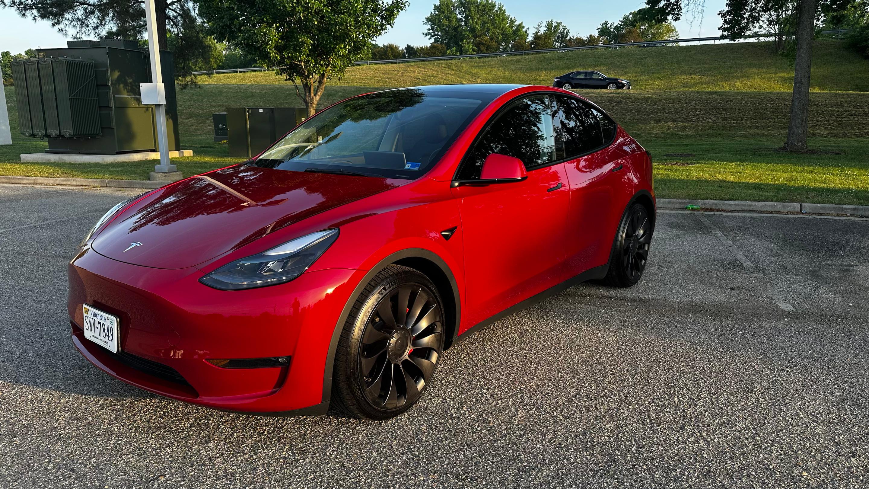 Tesla Model Y 2023 in Hampton, VA
