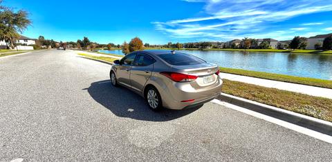 Hyundai Elantra 2016