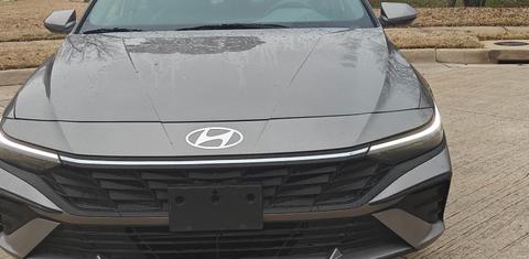 Hyundai Elantra 2024