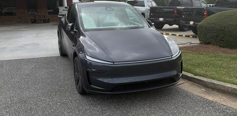 Tesla Model Y 2026