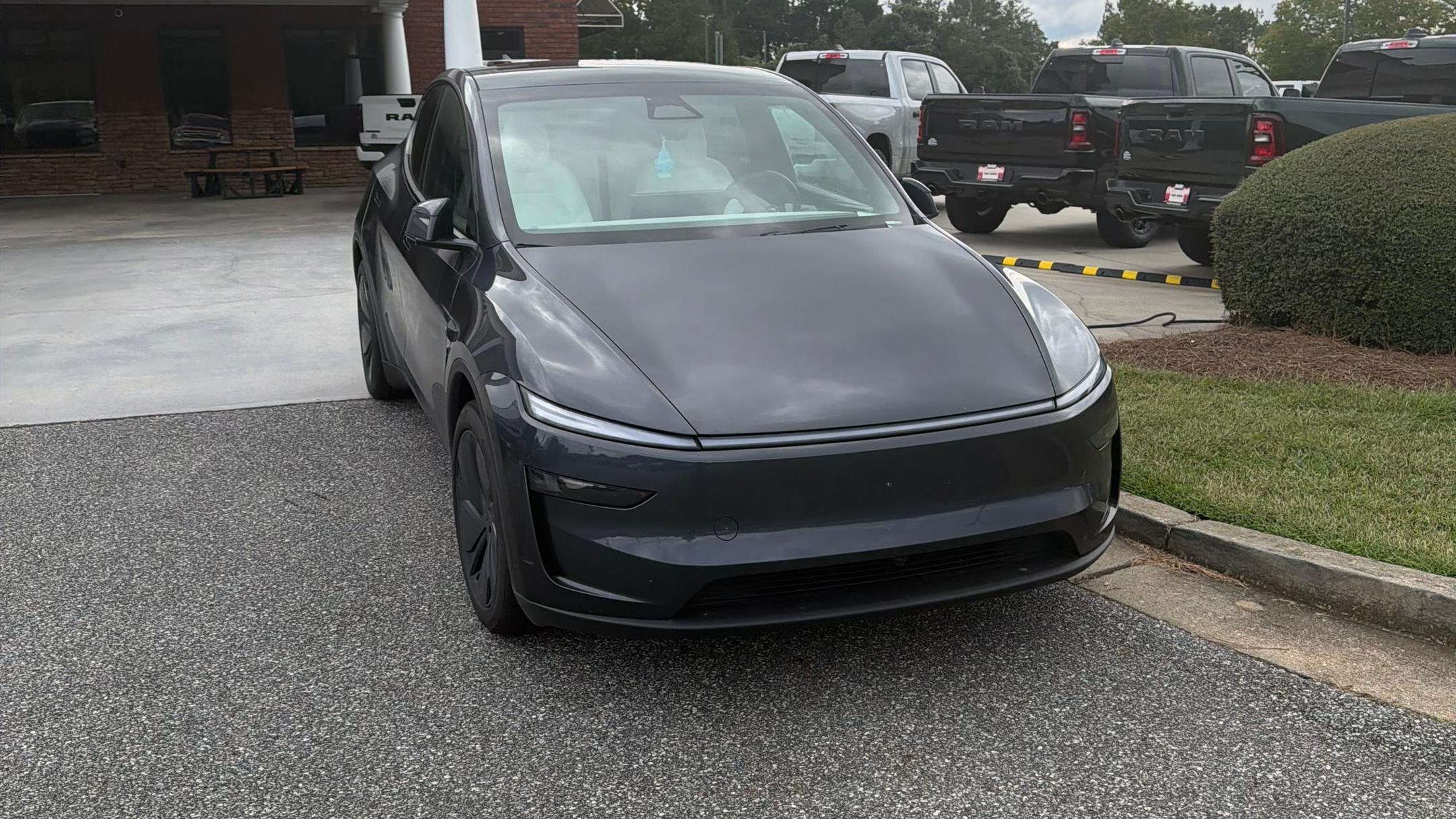 Tesla Model Y 2026 in Buford, GA