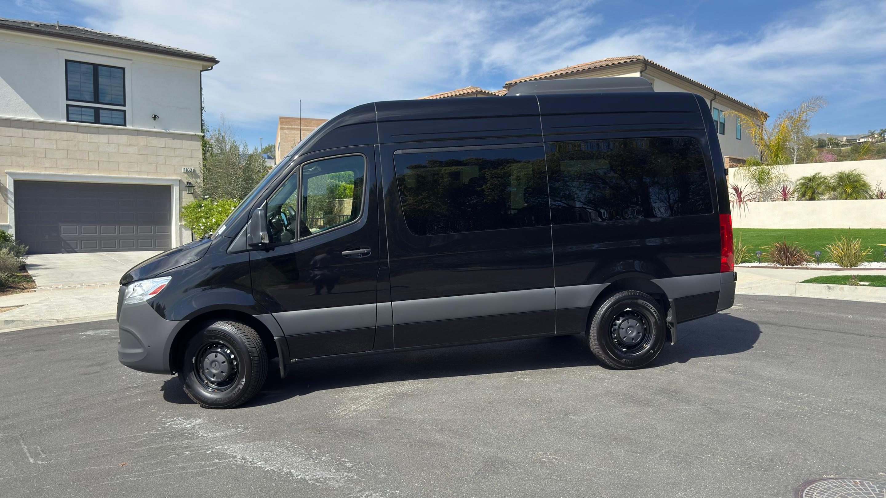 Mercedes-Benz Sprinter 2025 in Los Angeles, CA