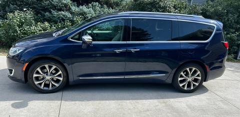 Chrysler Pacifica 2017