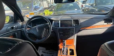 Lincoln MKS 2014