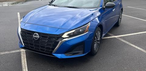 Nissan Altima 2025